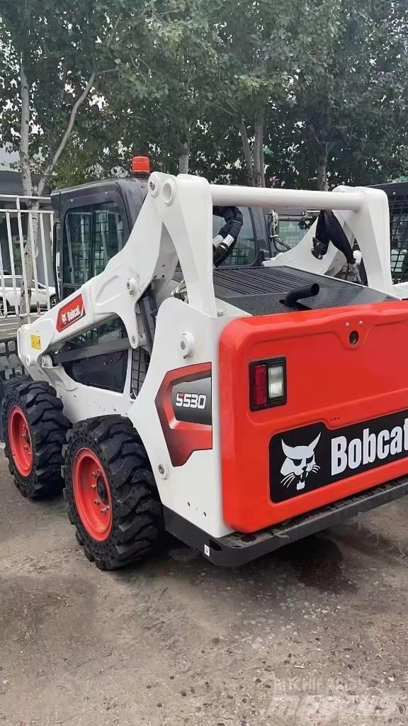 Bobcat S 530 滑移装载机