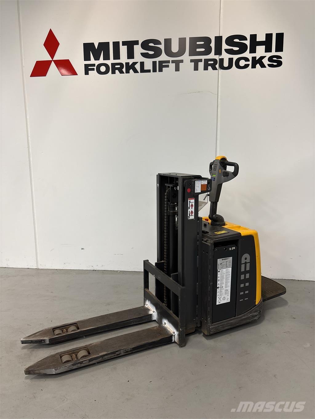 Atlet PSP160 行走式堆垛机