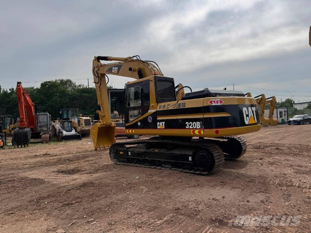 CAT 320B 履带挖掘机