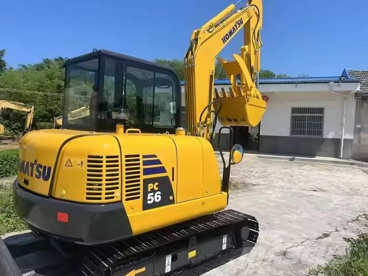 Komatsu PC56-7 小型挖掘机