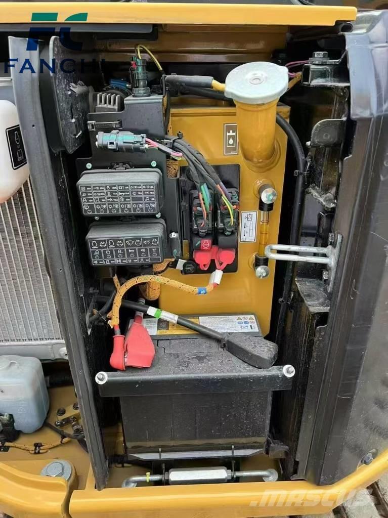 CAT 303 履带挖掘机