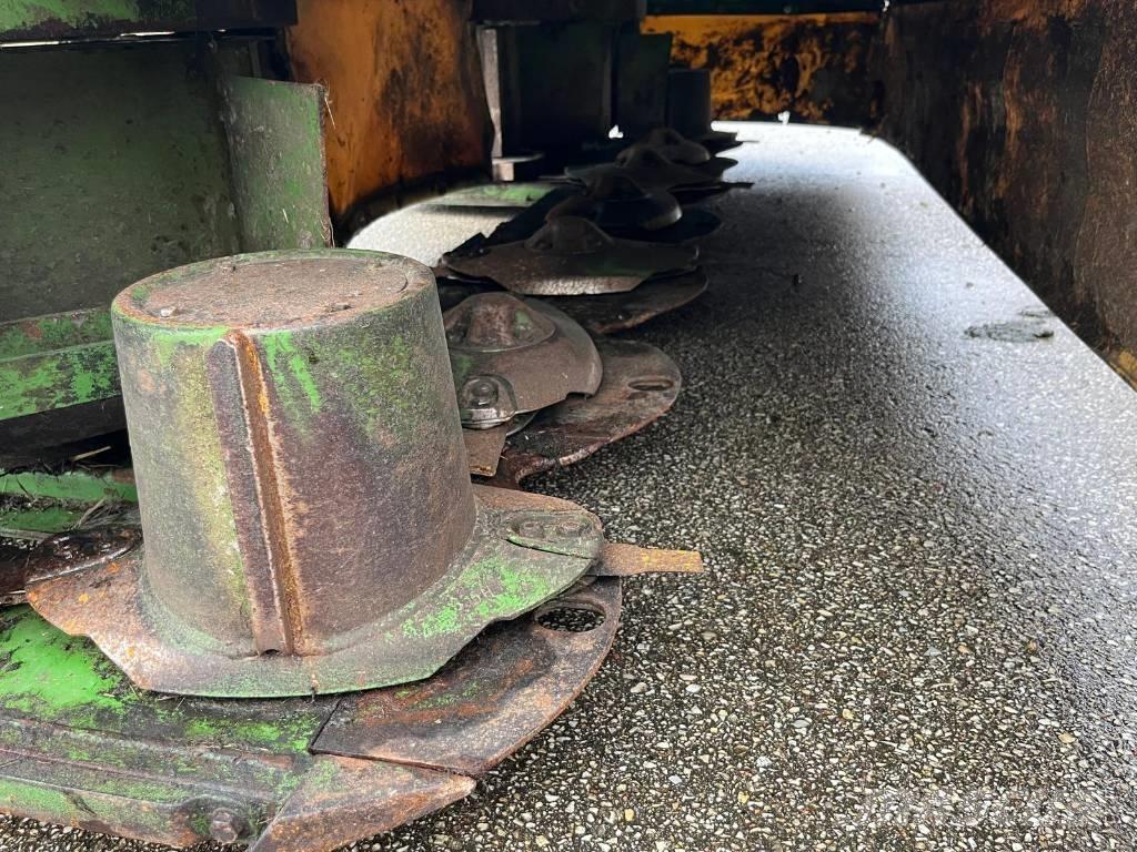 Krone Easy Cut 32 P 割草机