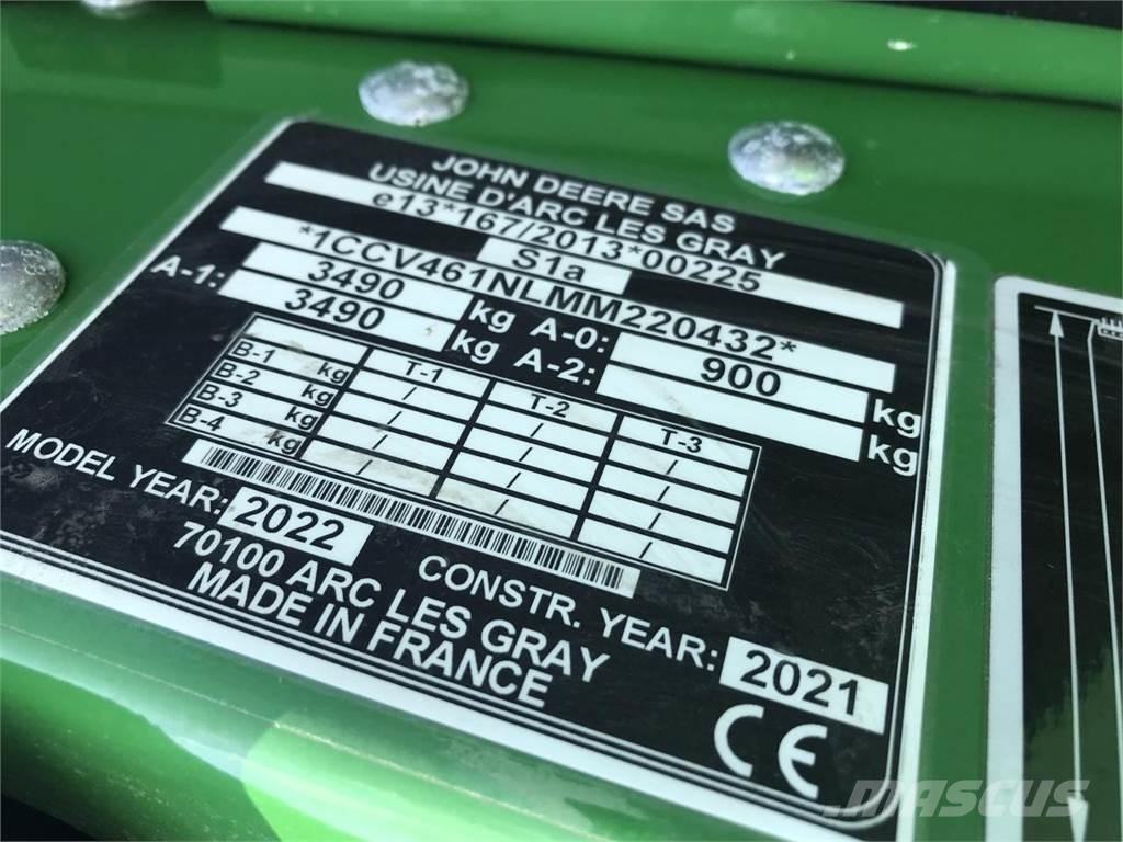 John Deere V461M 圆捆打捆机