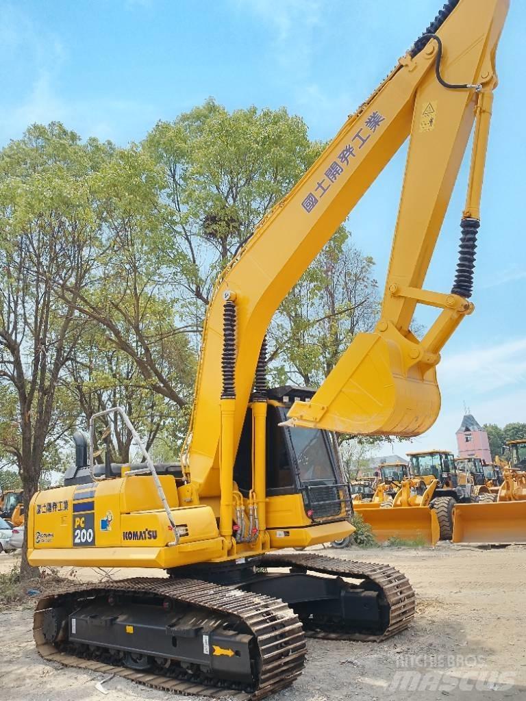 Komatsu PC 200 履带挖掘机