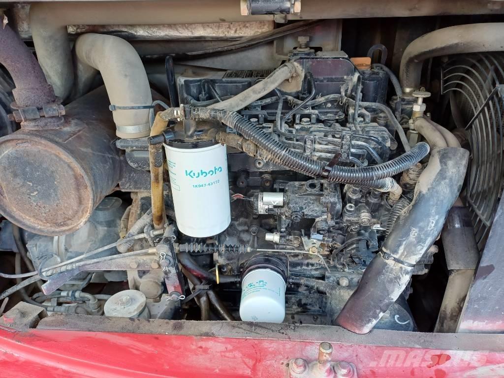 Takeuchi TB 250 小型挖掘机