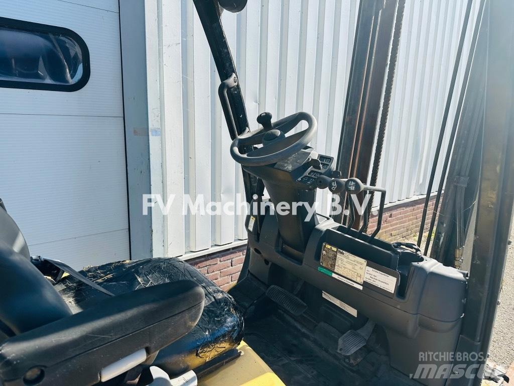 Yale GDP 25 VX 柴油叉车