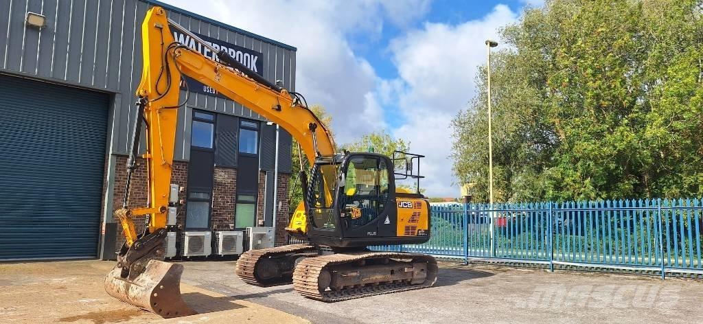 JCB JS 131 LC 履带挖掘机