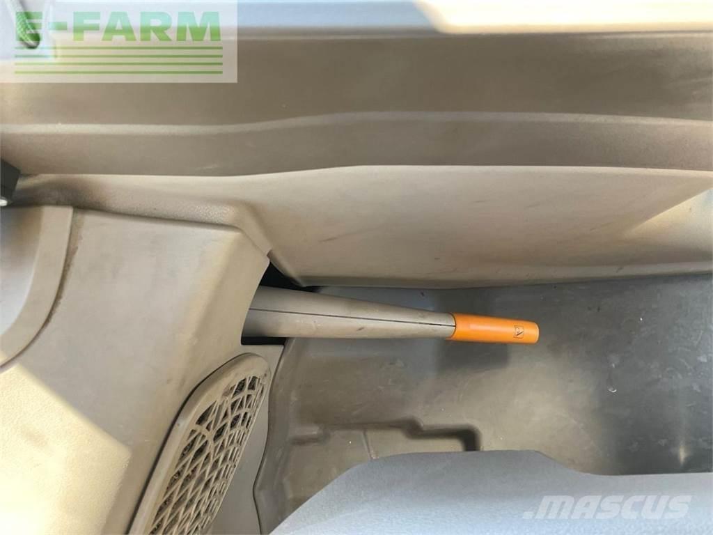 John Deere 6210R 拖拉机/农用车