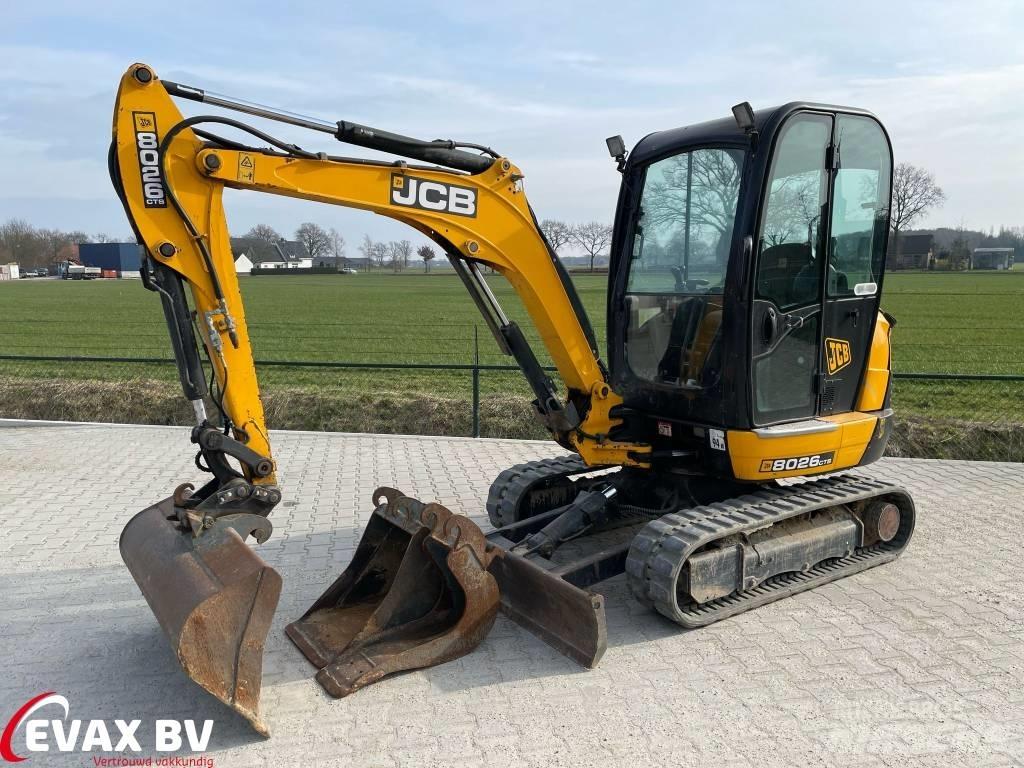 JCB 8026 CTS 小型挖掘机