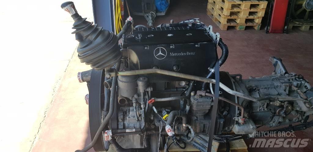 Mercedes-Benz ATEGO 发动机