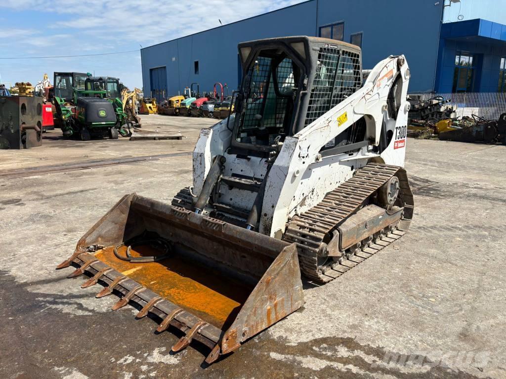 Bobcat T 300 滑移装载机