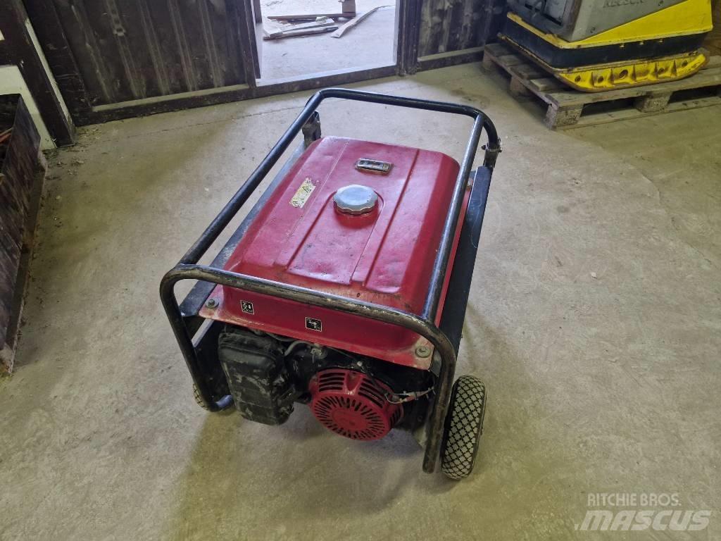 Honda ECMT7000F 汽油发电机
