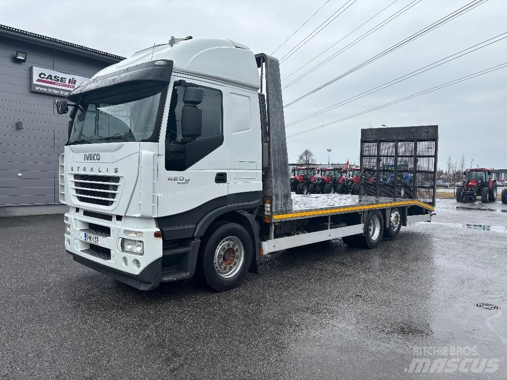 Iveco Stralis 420 平板栏板货车