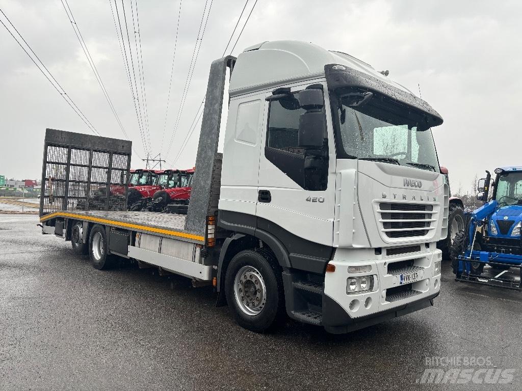 Iveco Stralis 420 平板栏板货车