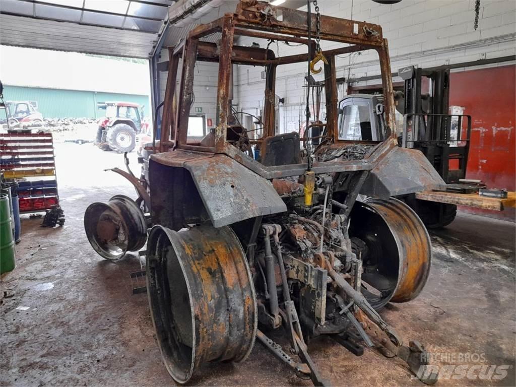 Ford 8240 拖拉机/农用车