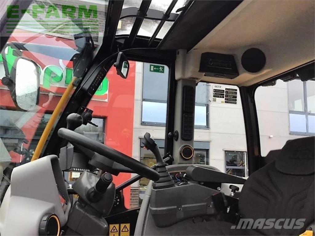 JCB tm 420 agri 小型挖掘机