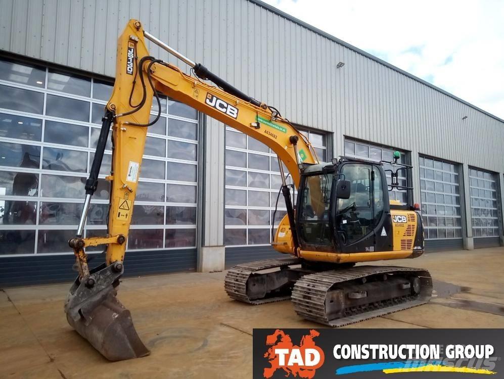 JCB JS 130 LC 履带挖掘机