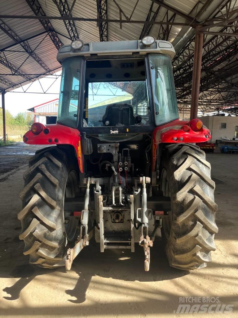 Massey Ferguson 5435 拖拉机/农用车