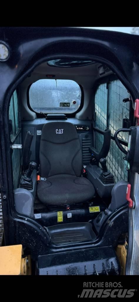 CAT 289 D 滑移装载机