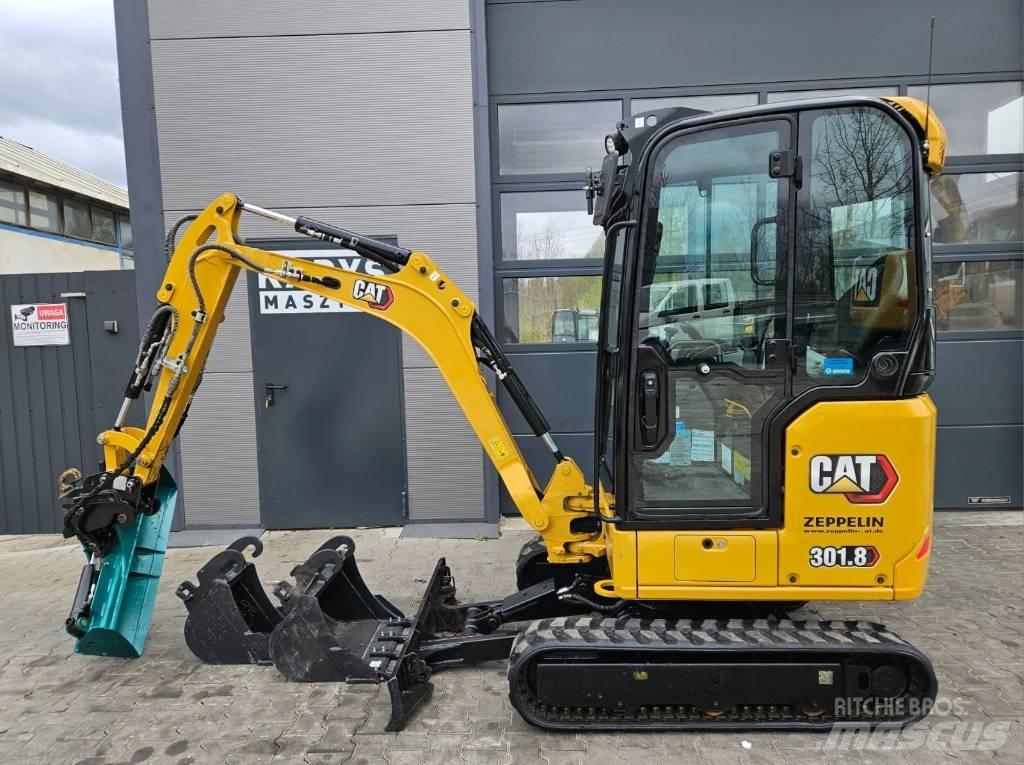 CAT 301.8 小型挖掘机