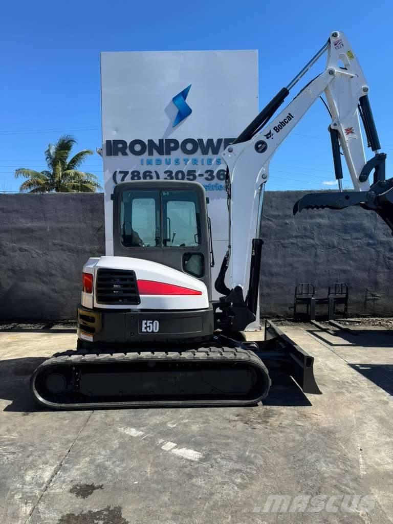 Bobcat E 50 小型挖掘机