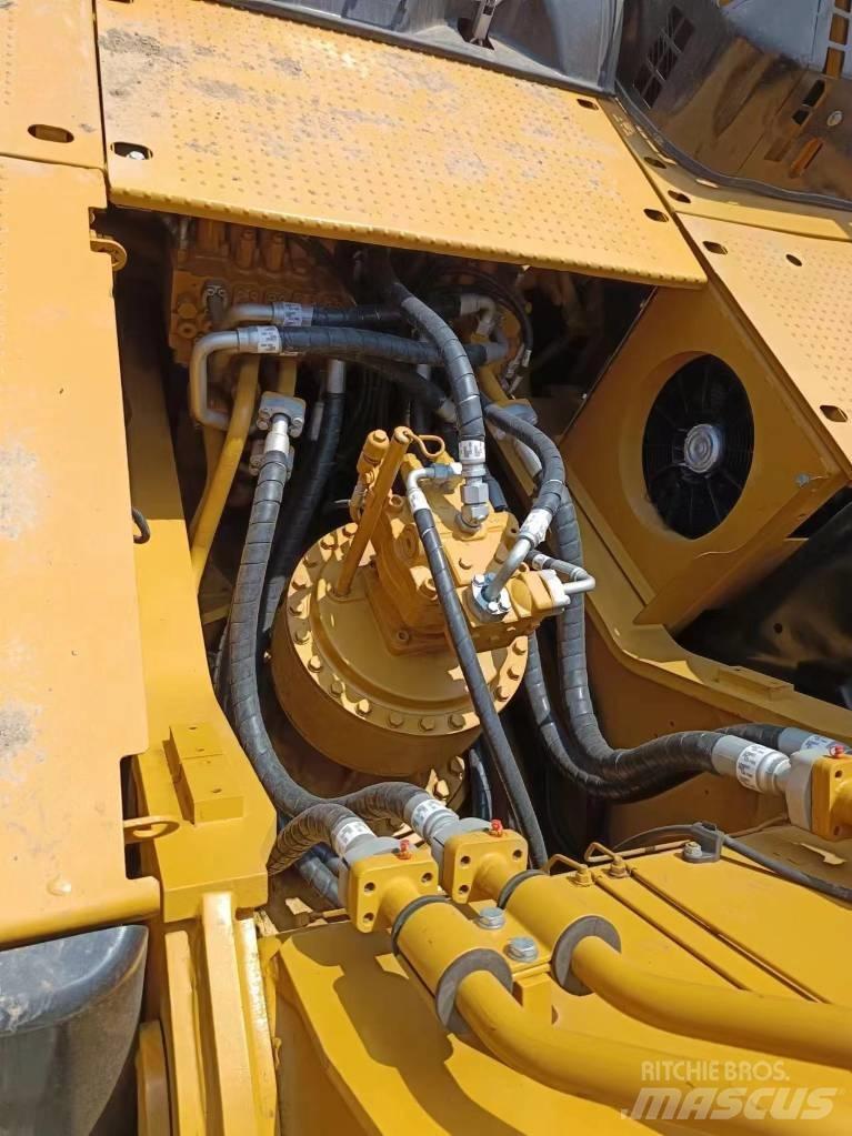 CAT 336 D2 履带挖掘机