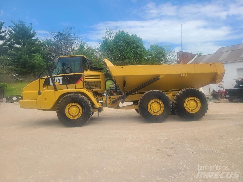 CAT 725 铰接式自卸车