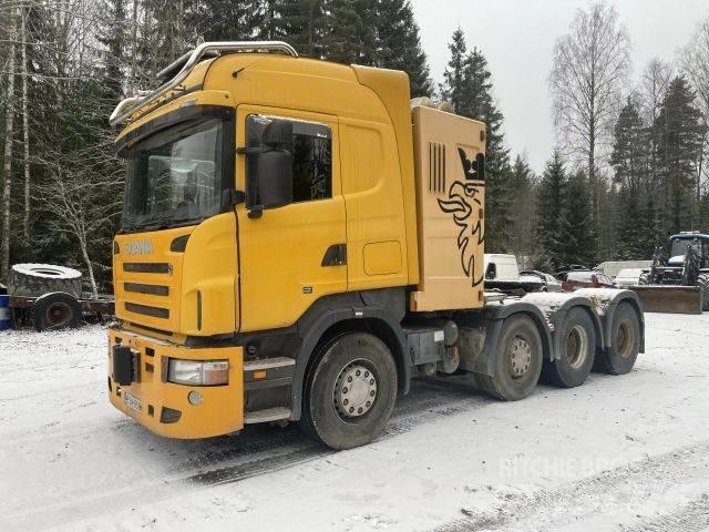 Scania R580 8x4/4 牵引车