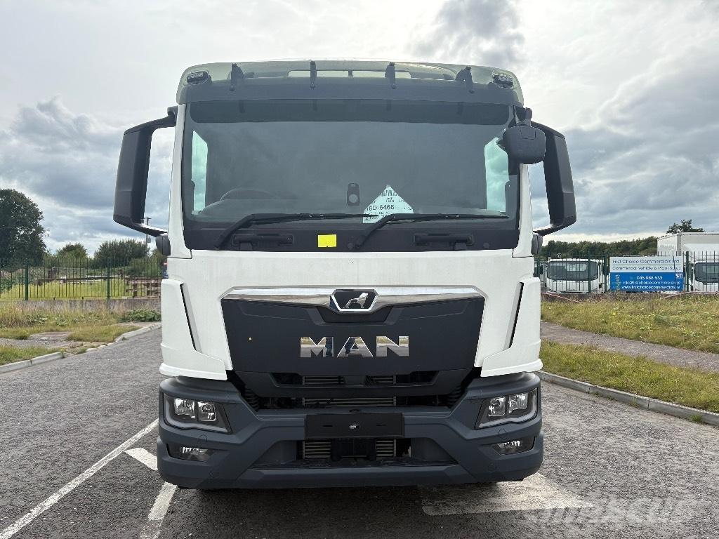 MAN TGM18.250 平板栏板货车
