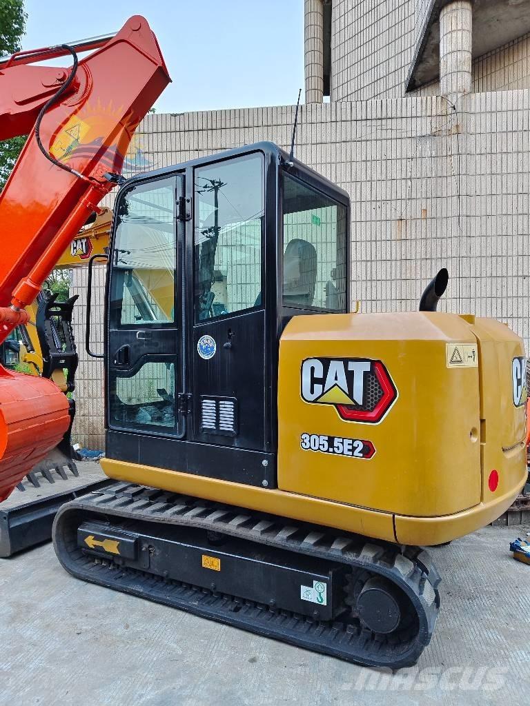 CAT 305.5E2 小型挖掘机