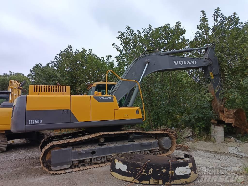 Volvo EC 250 履带挖掘机