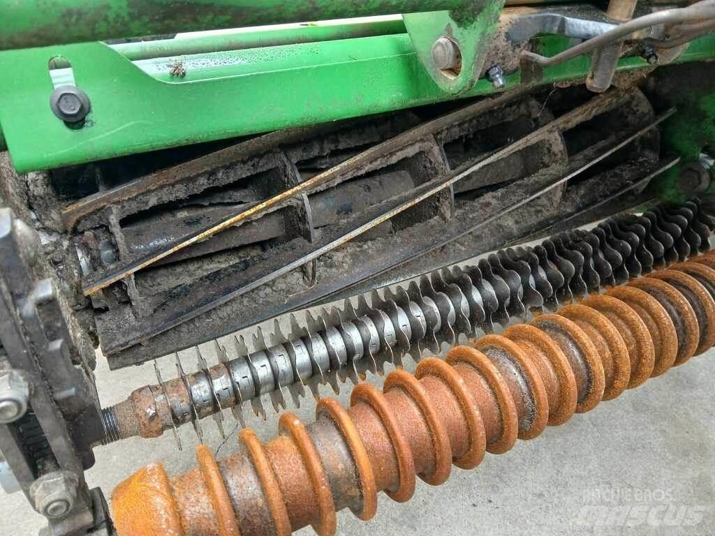John Deere 8700 A 骑乘式割草机