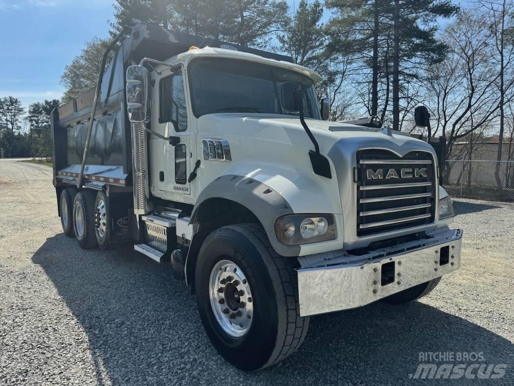Mack GU433 自卸式货车