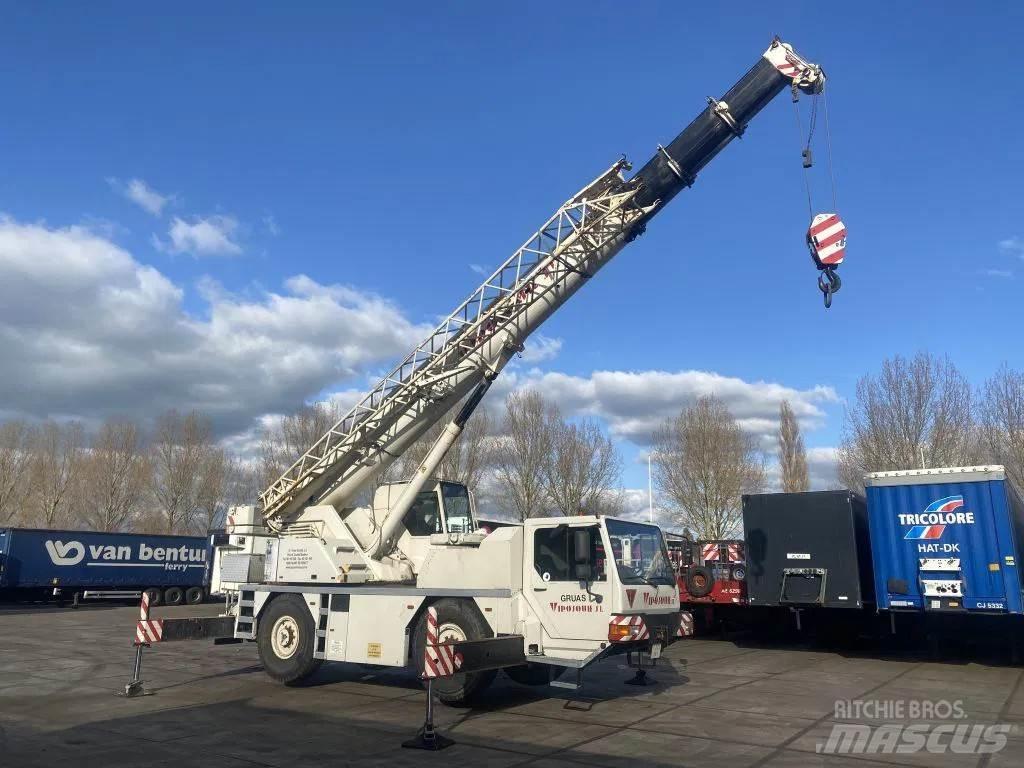 Liebherr LTM1030 全地面起重机︳移动式起重机