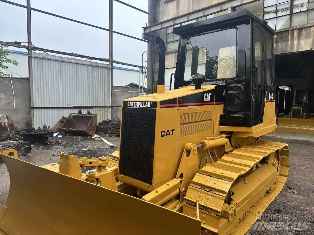 CAT D 4 C 履带式推土机