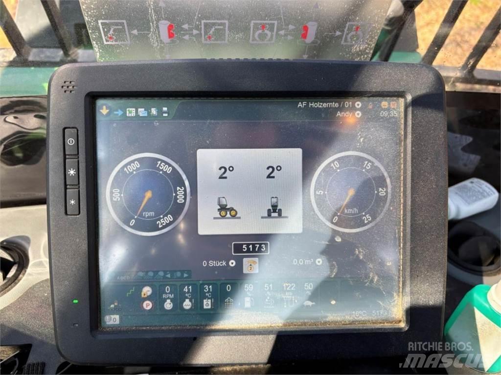John Deere 1010 G 集运机