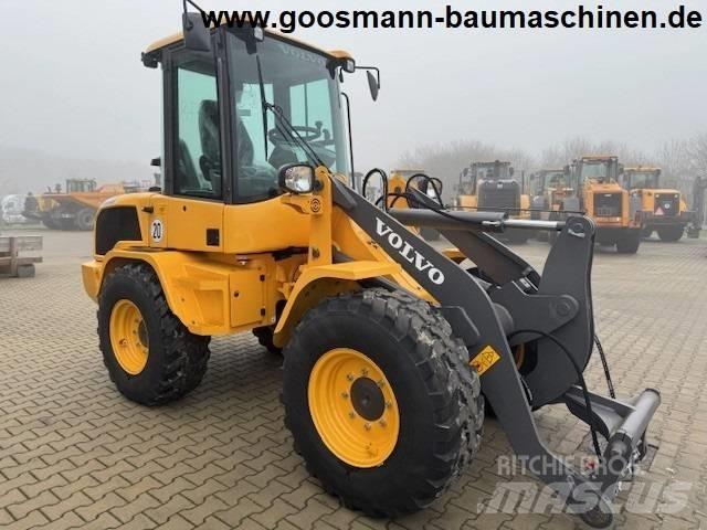 Volvo L 30 G 轮式装载机