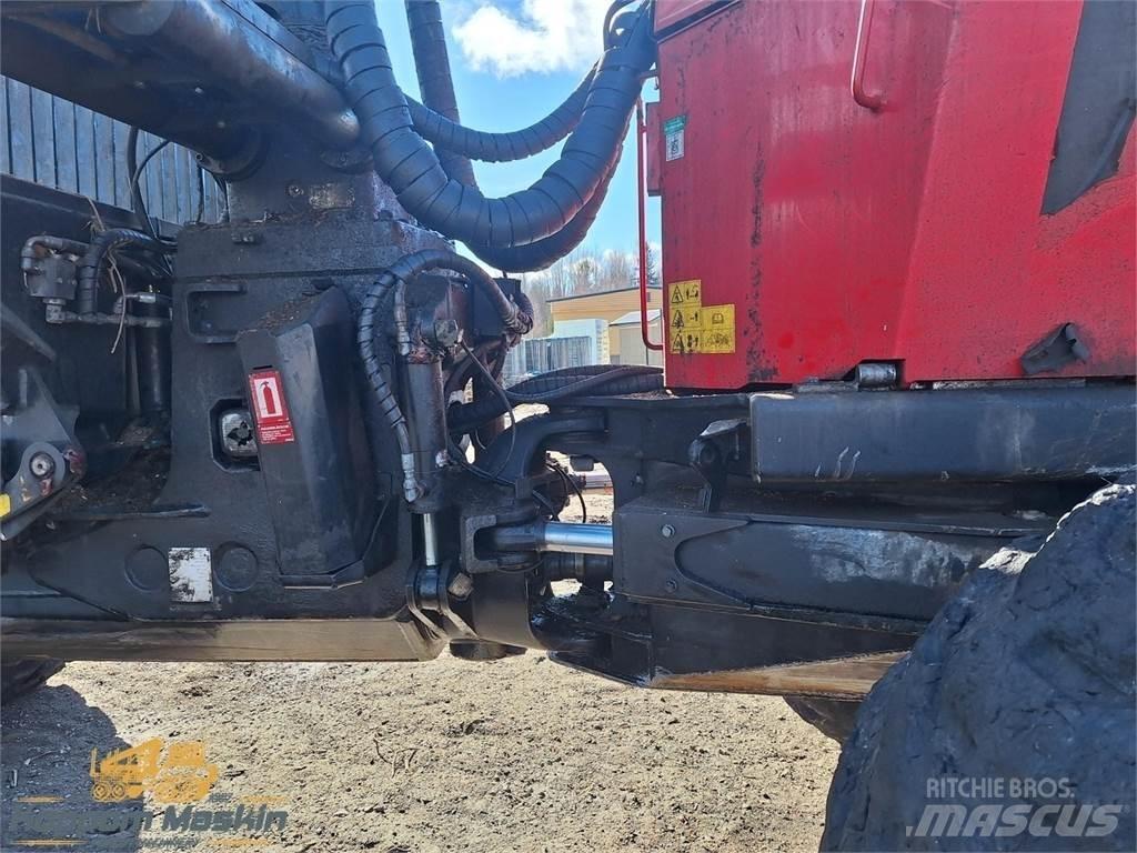 Komatsu 895 收割机