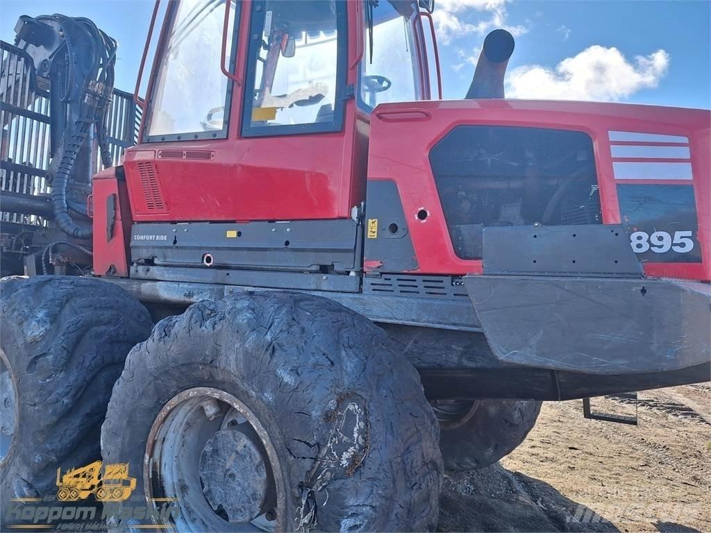 Komatsu 895 收割机