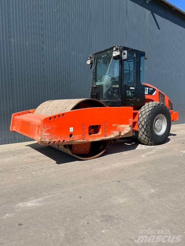 CAT CS76 XT 单轮压路机
