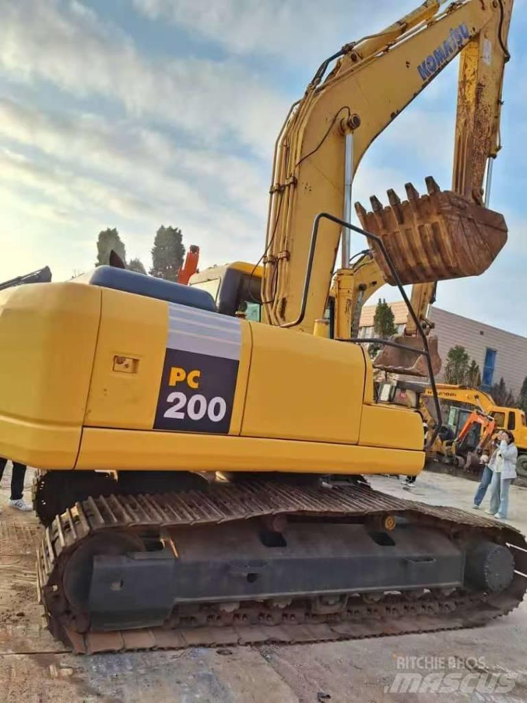 Komatsu PC 200-7 履带挖掘机
