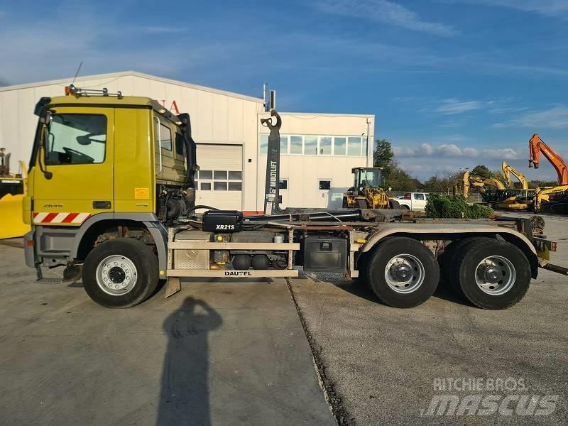 Mercedes-Benz DB2646 工程吊钩车