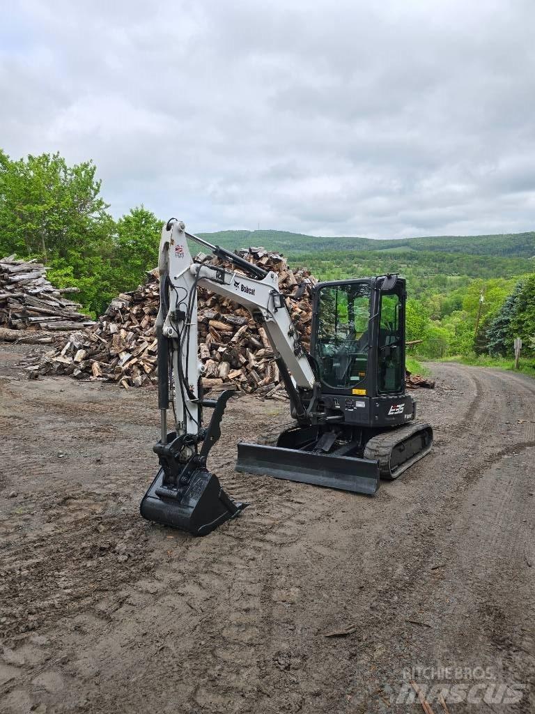 Bobcat E 35 小型挖掘机