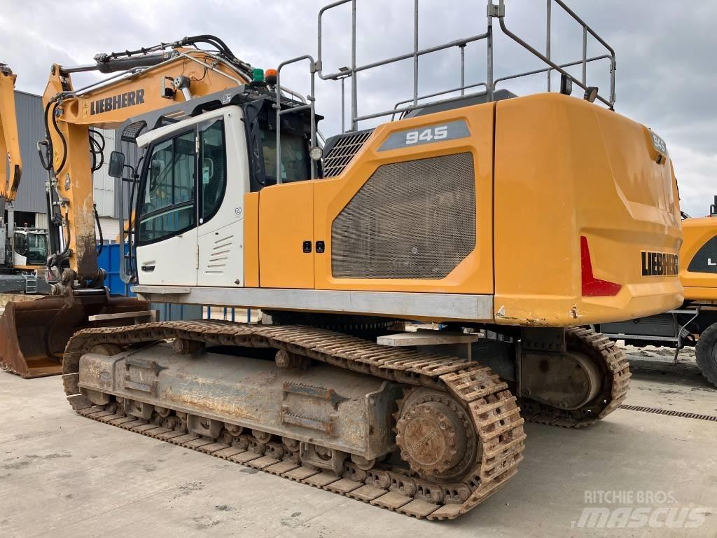 Liebherr R 945 履带挖掘机