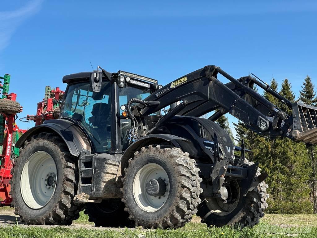 Valtra T 255 Versu 拖拉机/农用车