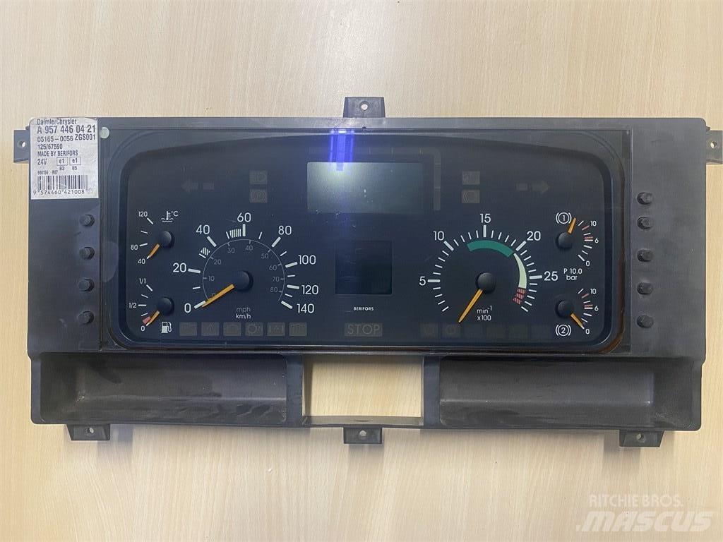 Mercedes-Benz Econic 电子设备