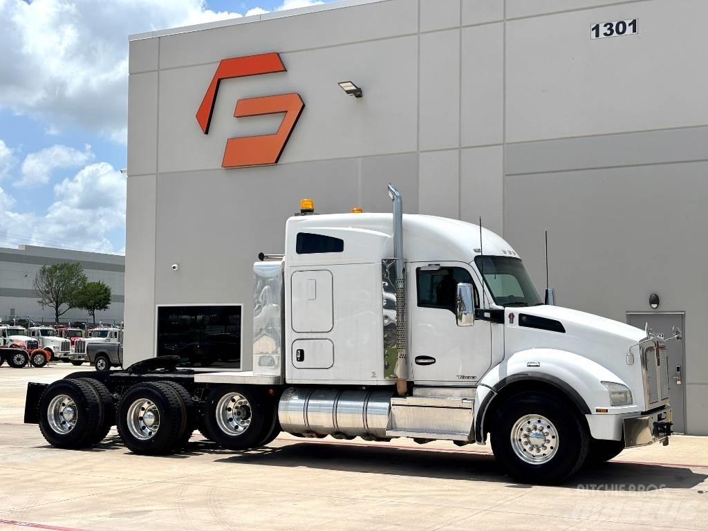 Kenworth T 880 牵引车