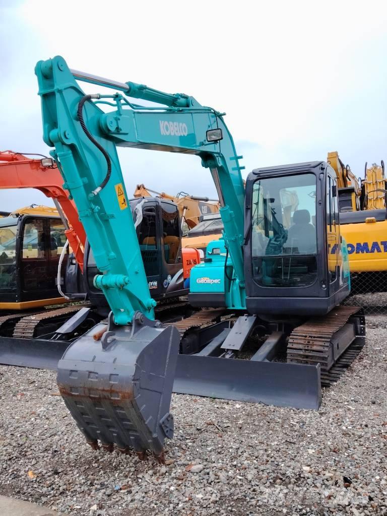 Kobelco SK 75 中型挖掘机