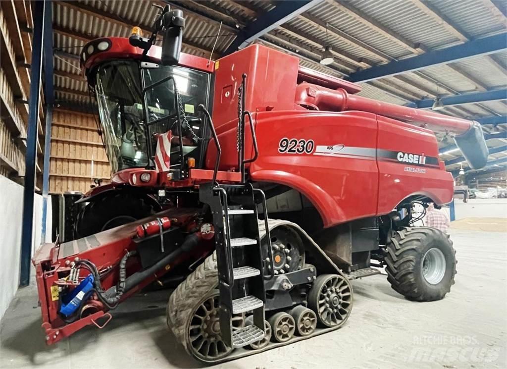 Case IH 9230 联合收割机