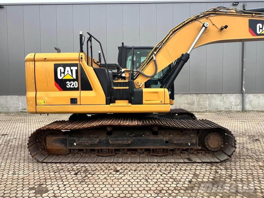 CAT 320-07 履带挖掘机